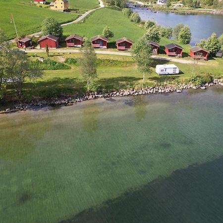 Отель Loken Camping - Trivelig Og Idyllisk Ved Vannet Олден Экстерьер фото