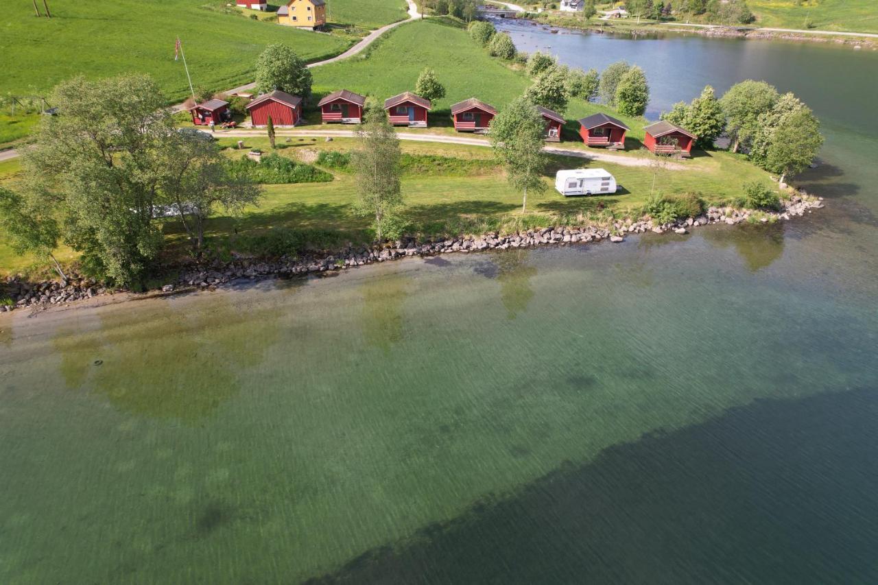 Отель Loken Camping - Trivelig Og Idyllisk Ved Vannet Олден Экстерьер фото